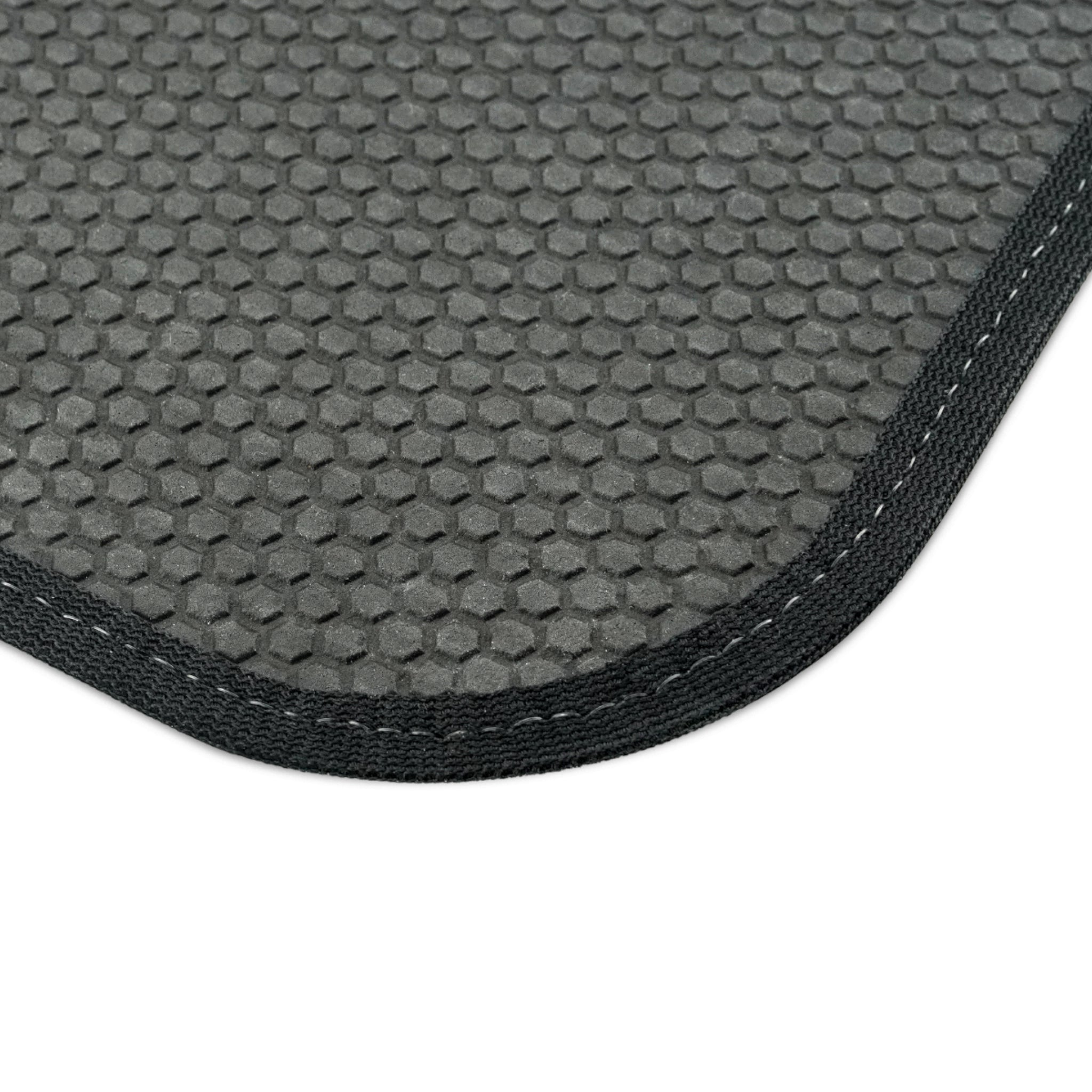 Stylish All-Weather Car Mats - Set of 4 Durable Floor Liners
